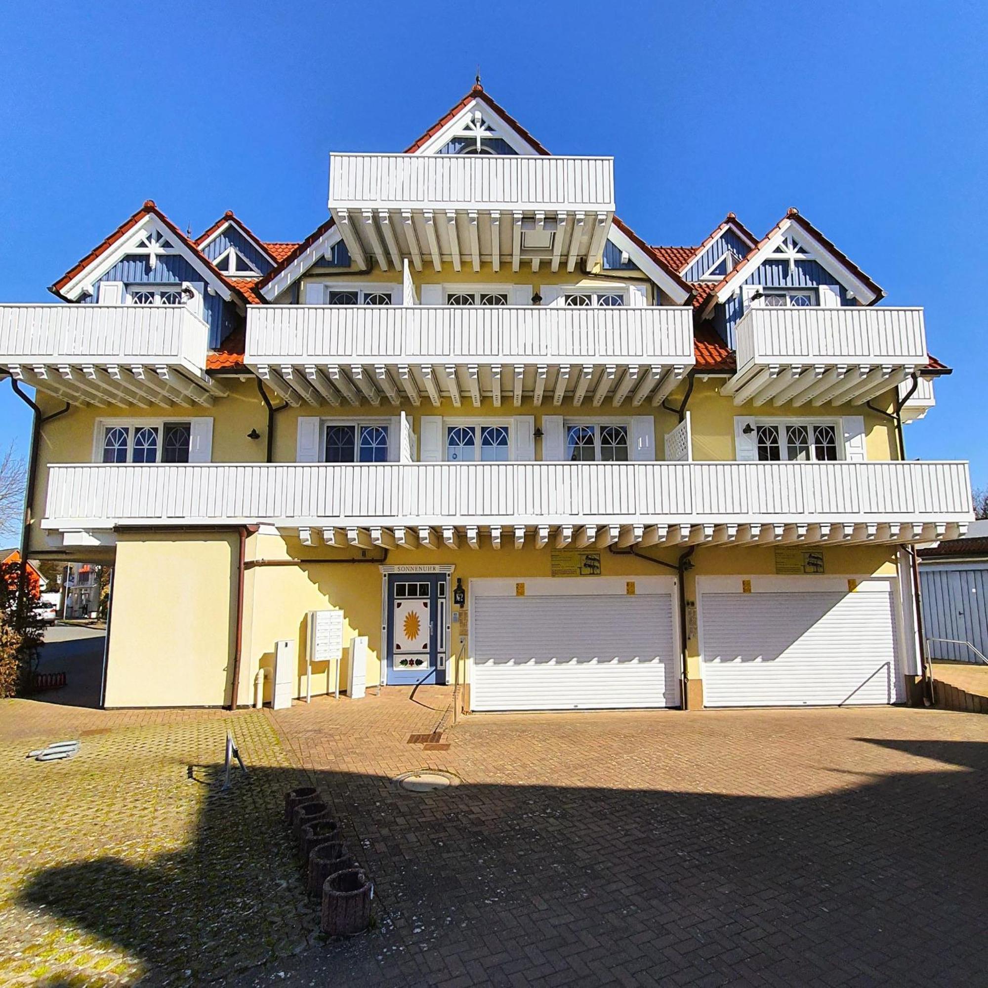 Fritz_Reuter_Str_Sonnenuhr_Whg_7 Apartamento Zingst Exterior foto